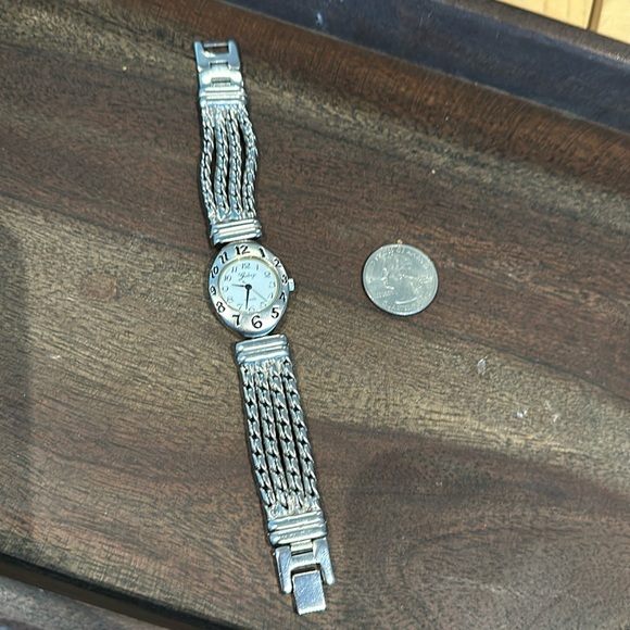 Rare Vintage high quality Galery Japanese Movement women’s watch - Picture 1 of 4